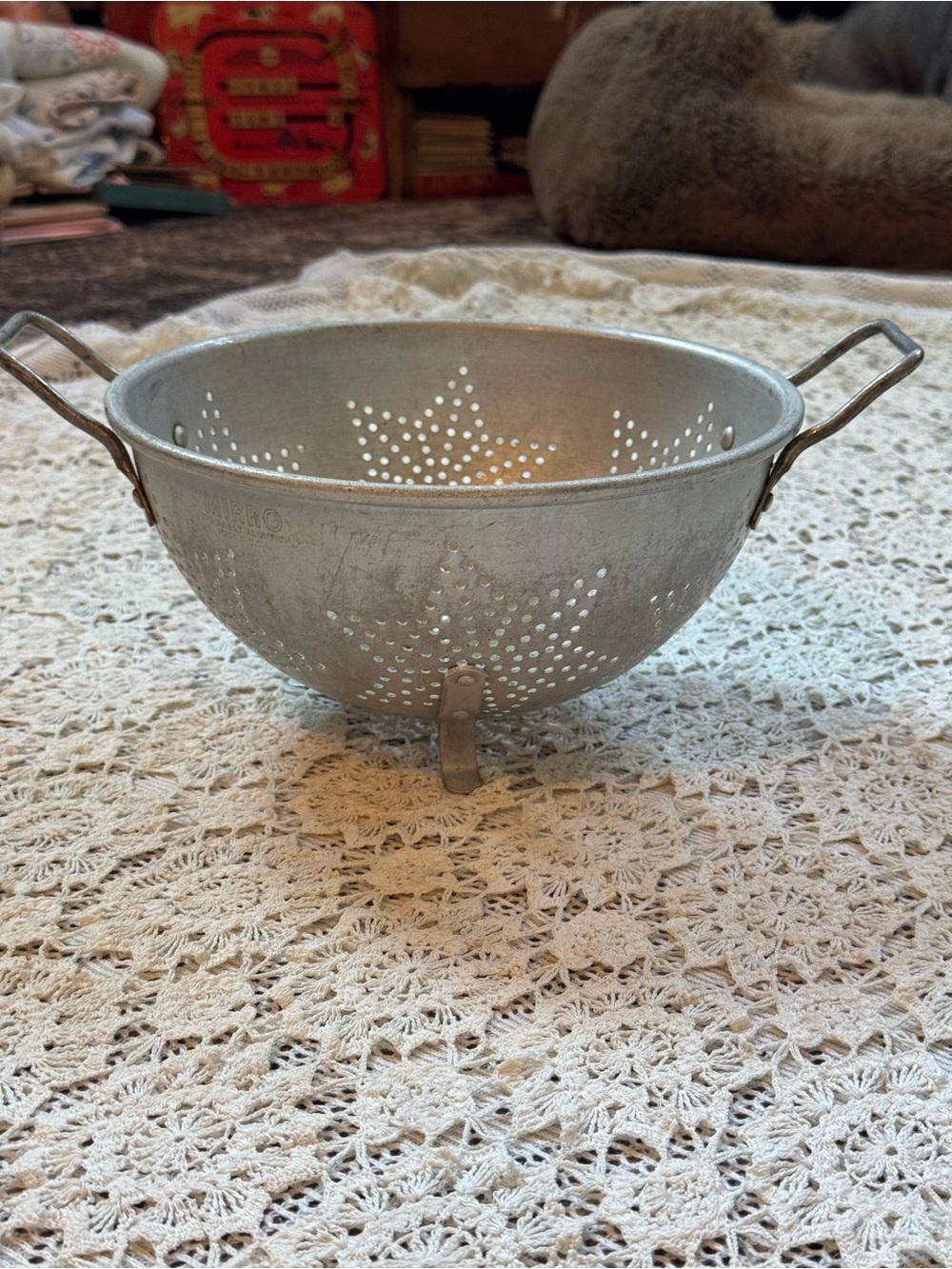 Vintage-Style Metal Colander in Silver